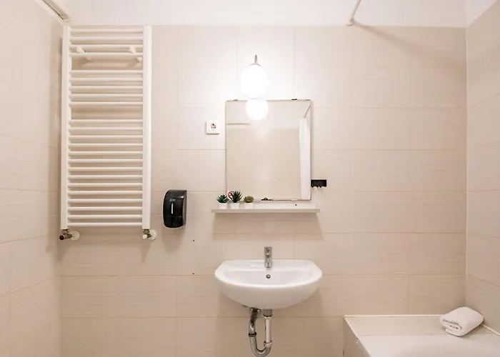 Balcony - Very Downtown - Quiet Apartmán Budapešť